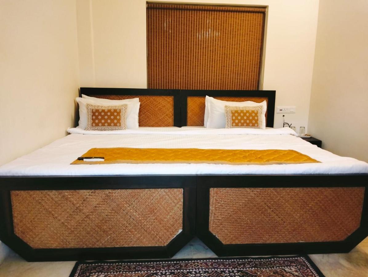Hotel Kolam Shānti Niketan Zewnętrze zdjęcie
