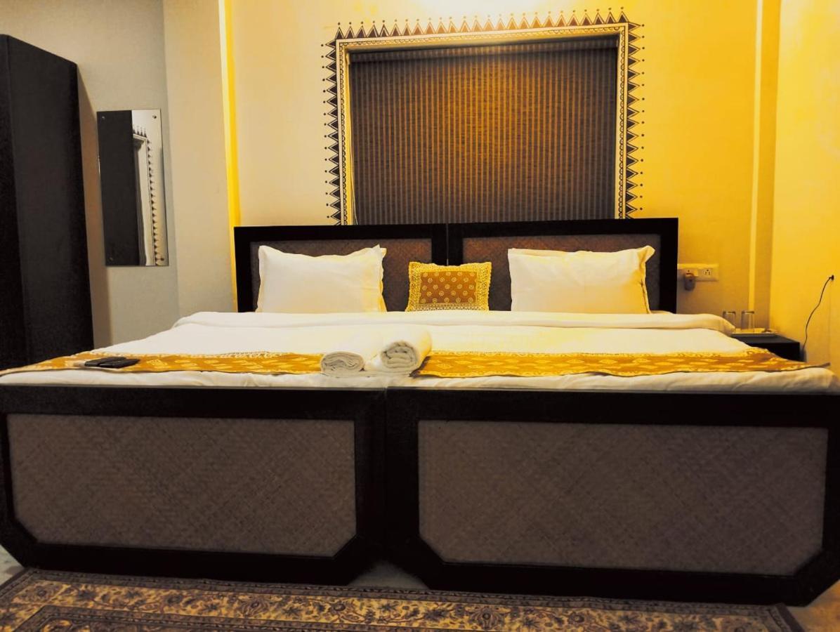 Hotel Kolam Shānti Niketan Zewnętrze zdjęcie