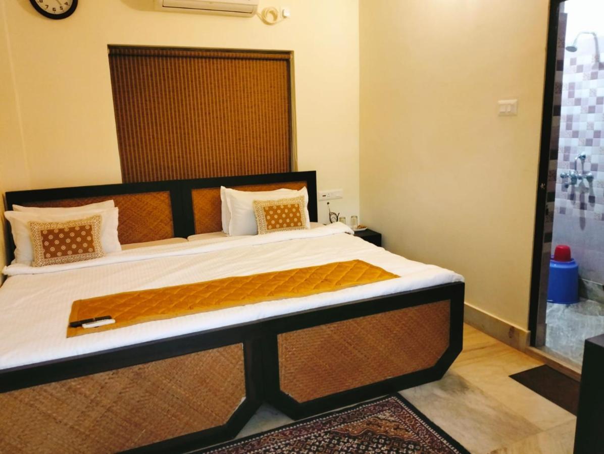 Hotel Kolam Shānti Niketan Zewnętrze zdjęcie