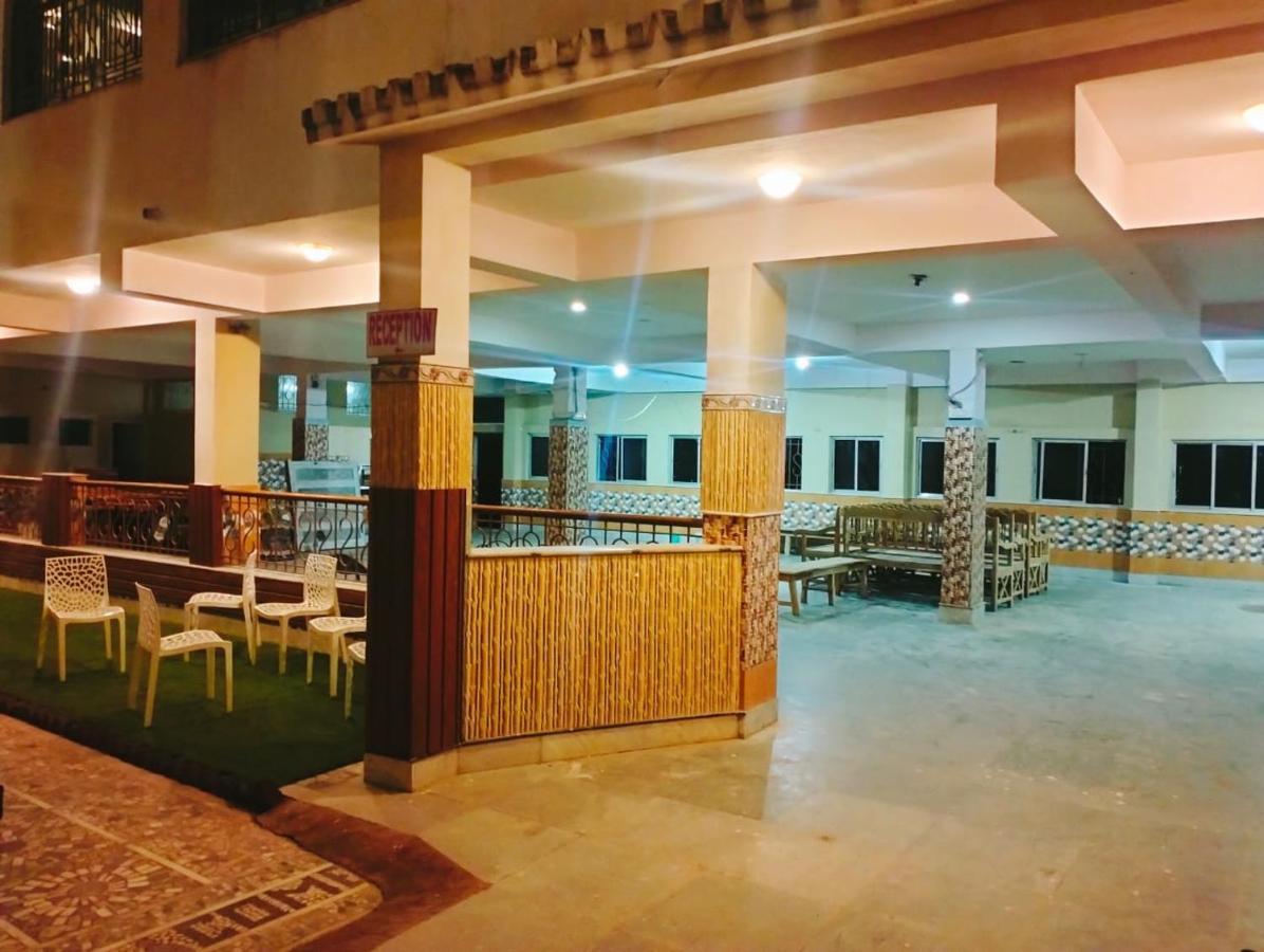 Hotel Kolam Shānti Niketan Zewnętrze zdjęcie